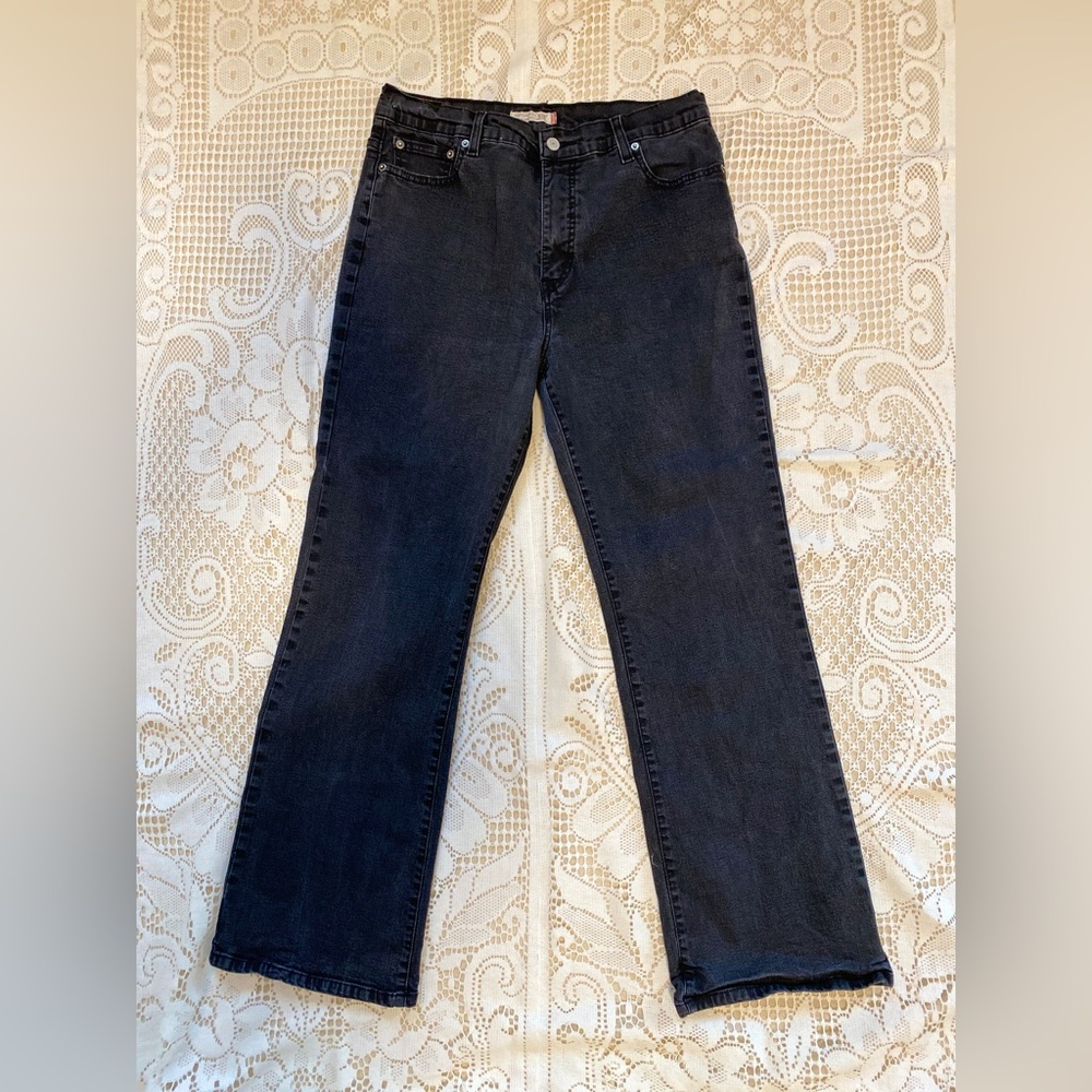 Women’s Black Straight-Leg Jeans